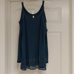 Xhilaration cold shoulder top